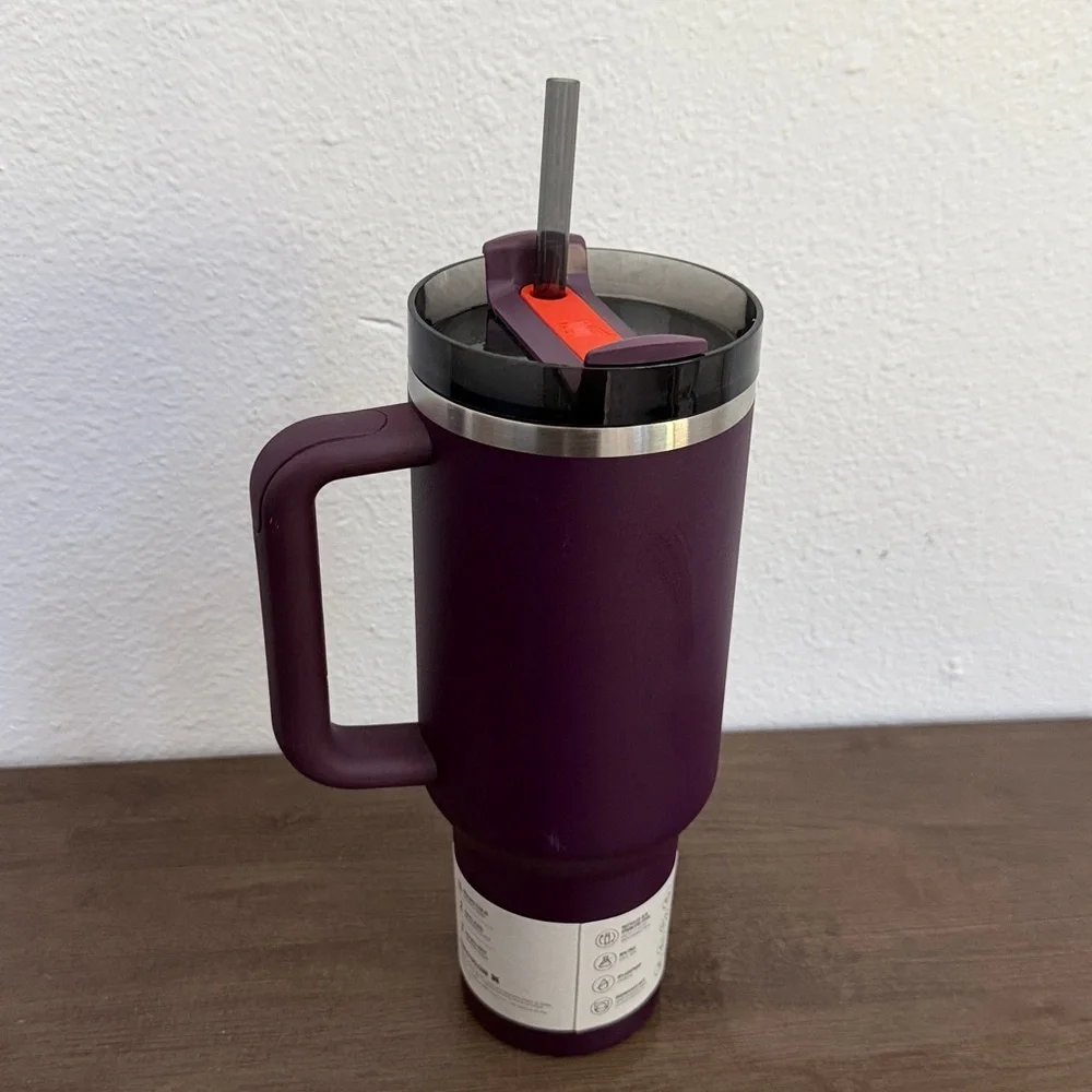 STANLEY Quencher H2.0 Tumbler Handle & Straw 40oz Plum insulated stainless steel - Picture 7 of 9